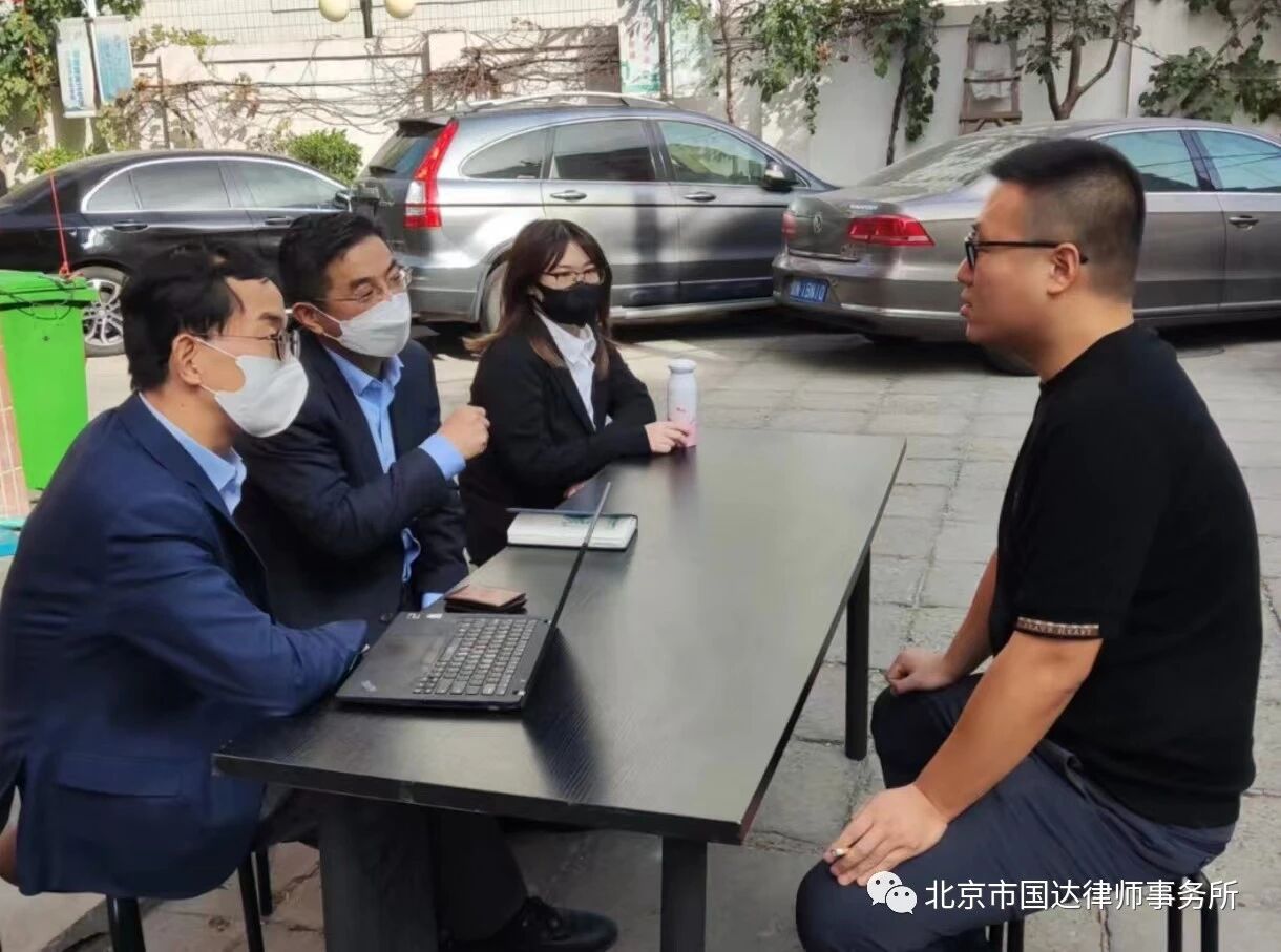 公益法律咨询活动现场交流