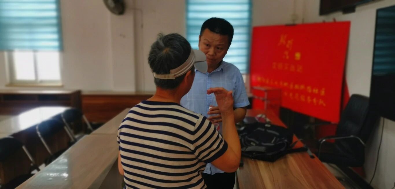 国达律师为双桥路社区居民提供法律咨询